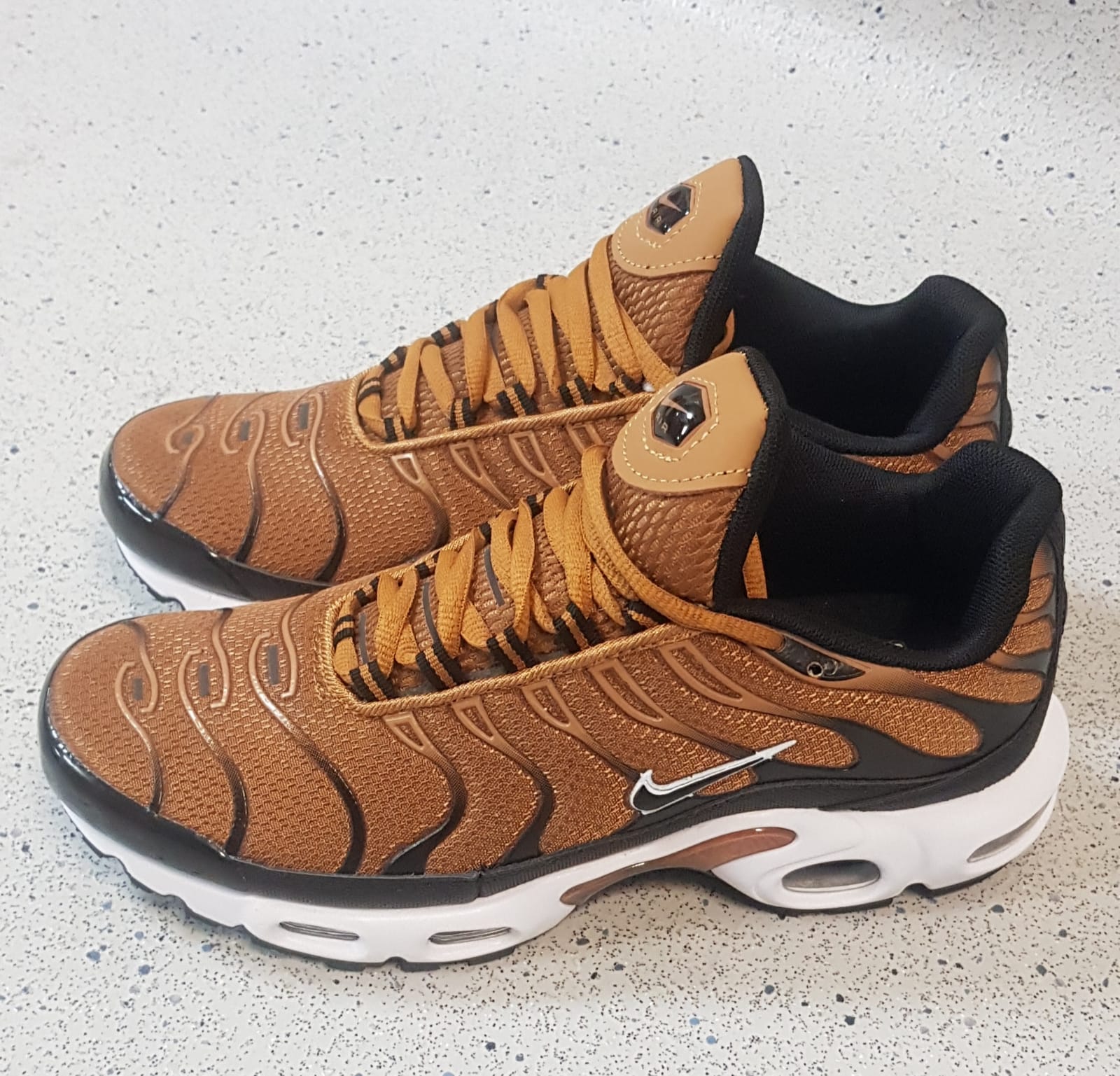 Nike Air Max Plus “Wheat/Black” sneakers: